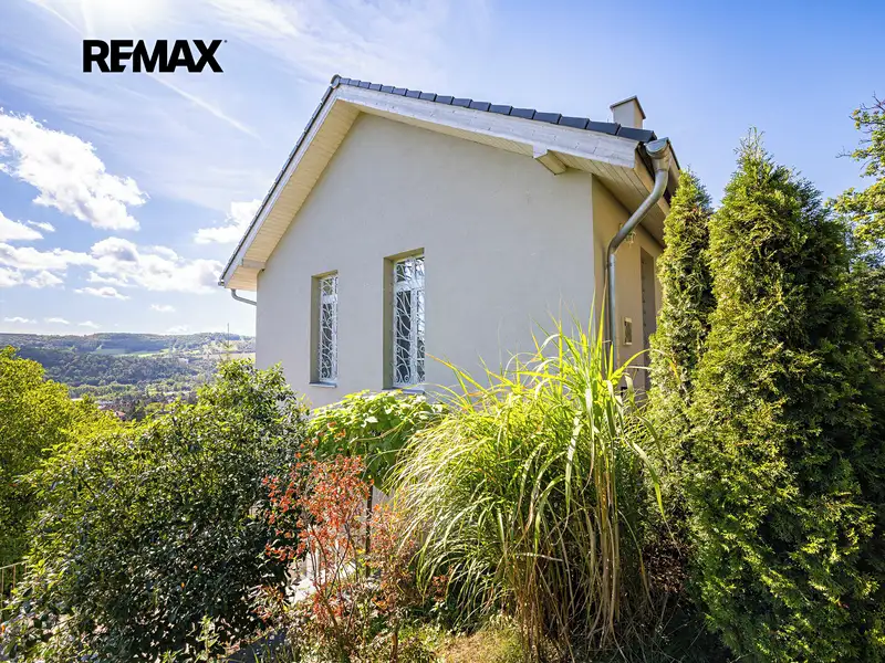 Prodej rodinného domu 219 m2, pozemek 830 m2